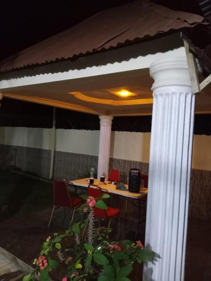 Faith And Grace Guest House Lamin Exterior foto