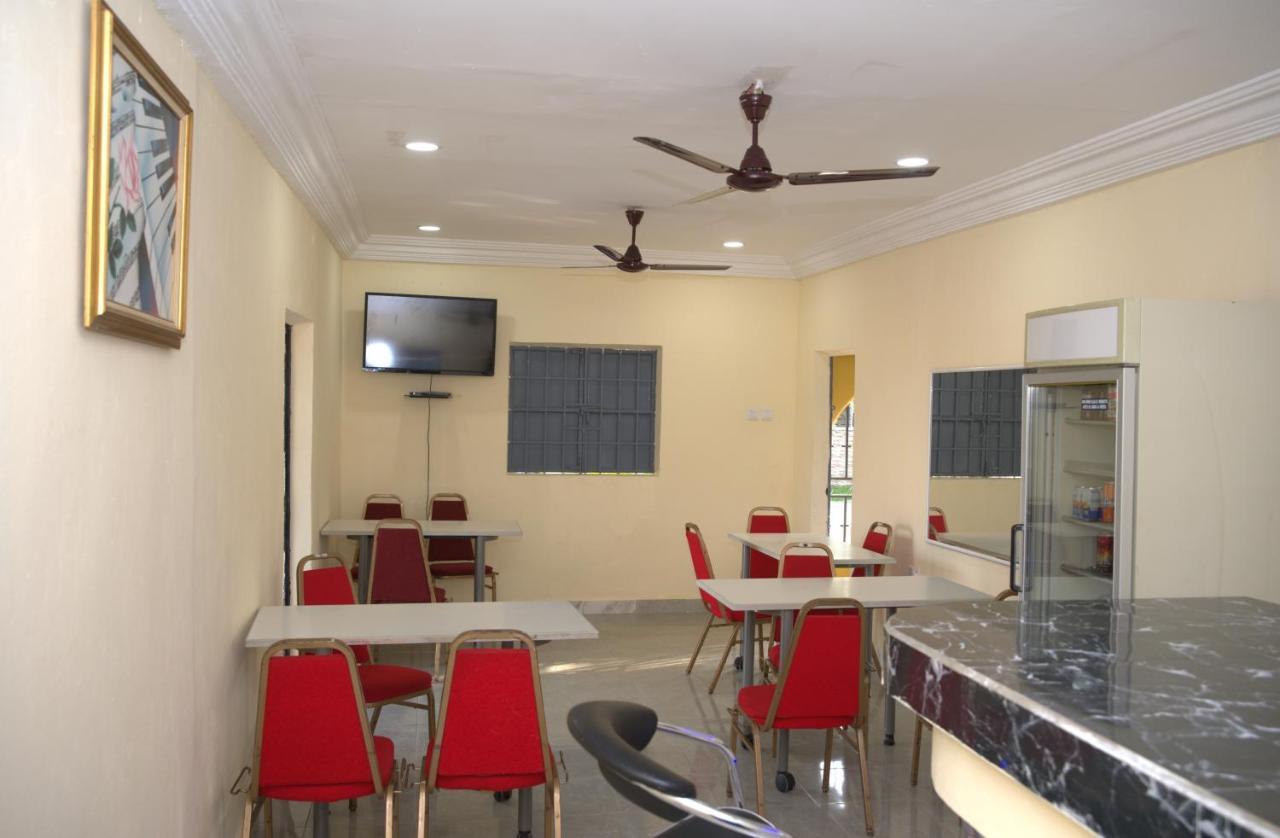 Faith And Grace Guest House Lamin Exterior foto