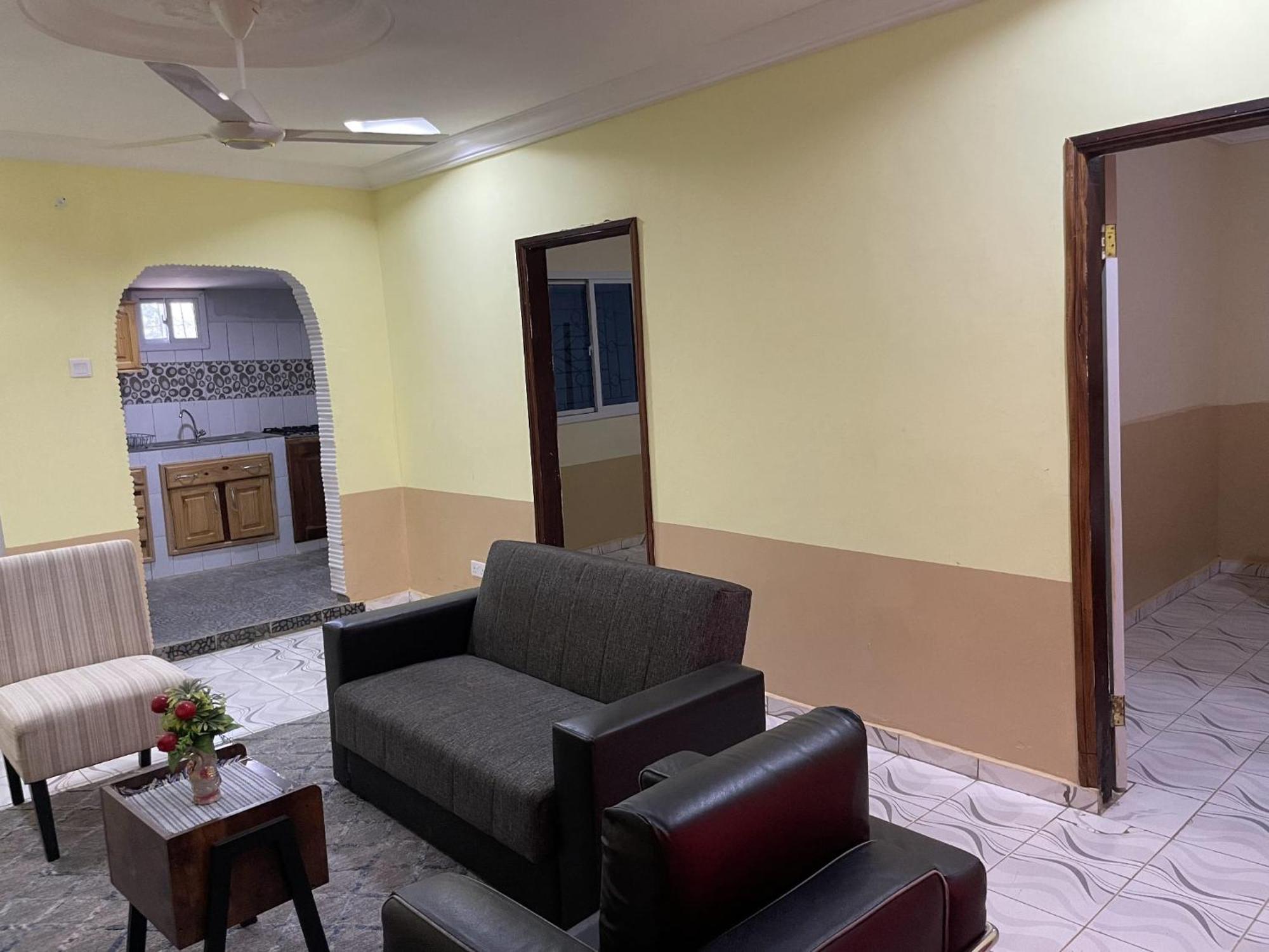Faith And Grace Guest House Lamin Exterior foto