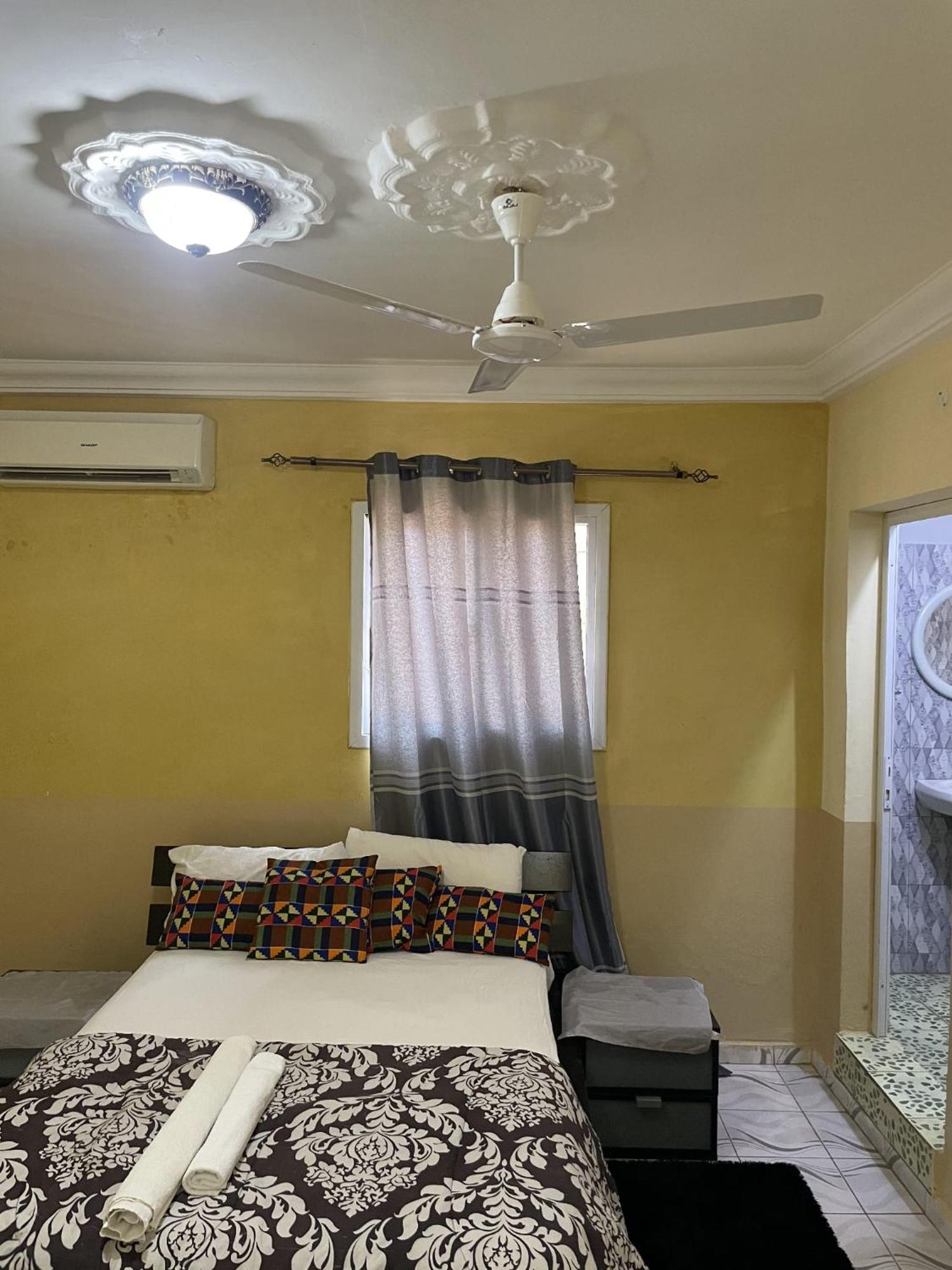 Faith And Grace Guest House Lamin Exterior foto