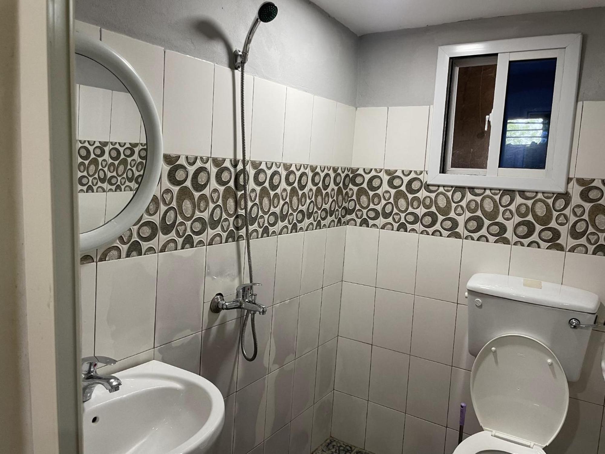 Faith And Grace Guest House Lamin Exterior foto