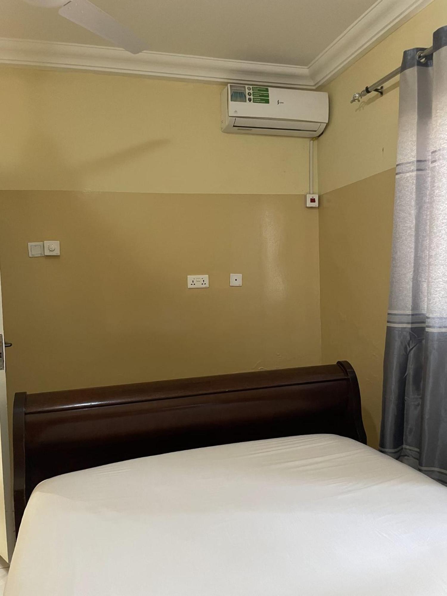 Faith And Grace Guest House Lamin Exterior foto
