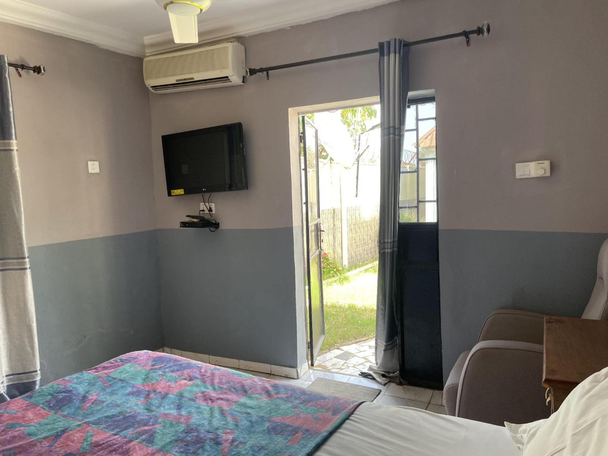 Faith And Grace Guest House Lamin Exterior foto